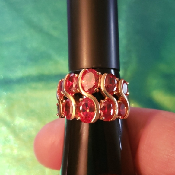 Ring - Picture 1 of 6